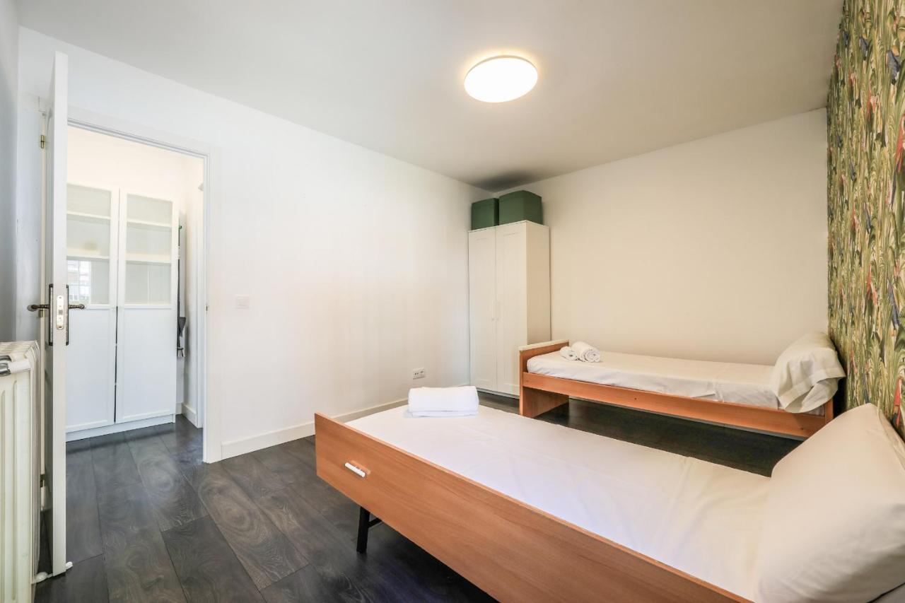 Apartamento Para 5 Personas Cerca De Ifema Y Aeropuerto Alquiler Temporal Madrid Bagian luar foto